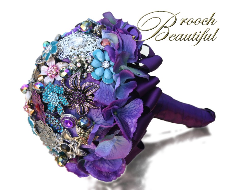 flower wedding broach white pearl ivory teal turquiose hydrangea silk antique vintage shabby chic