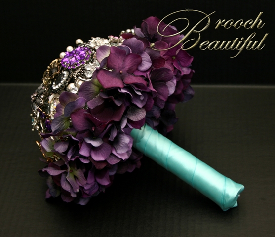 bling brooch broach vintage classic unique forever bouquet bridal #broochbeautiful antique pearl vintage hydrangea