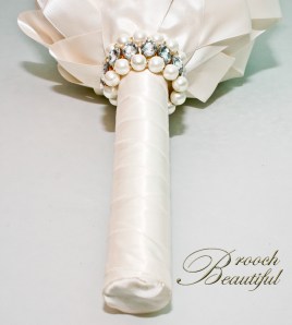 bouquet, bridal, floral, flowers, ivory, bling, diamond, pearl, off white